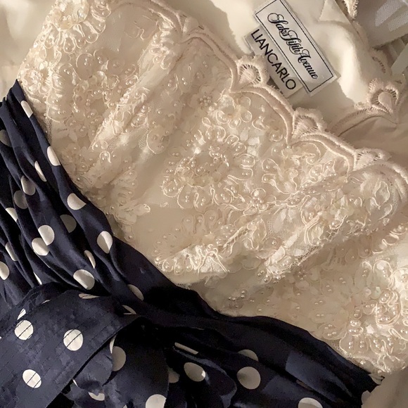 🍃Dentelle Lace, Pearls, Silk, Polkadots, Magnolia - Picture 6 of 13